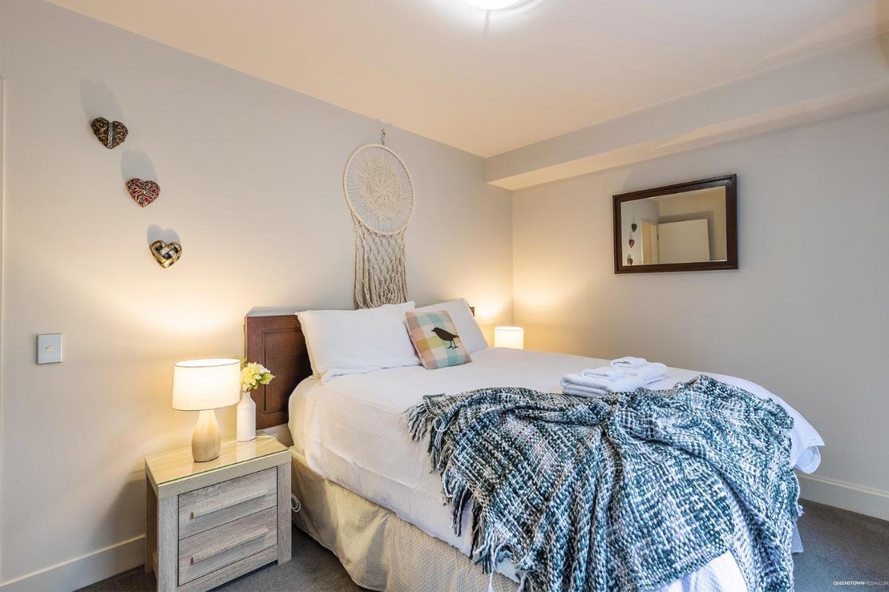 Alpine Village - 2 Bedroom Executive Apartment Queenstown Exterior foto